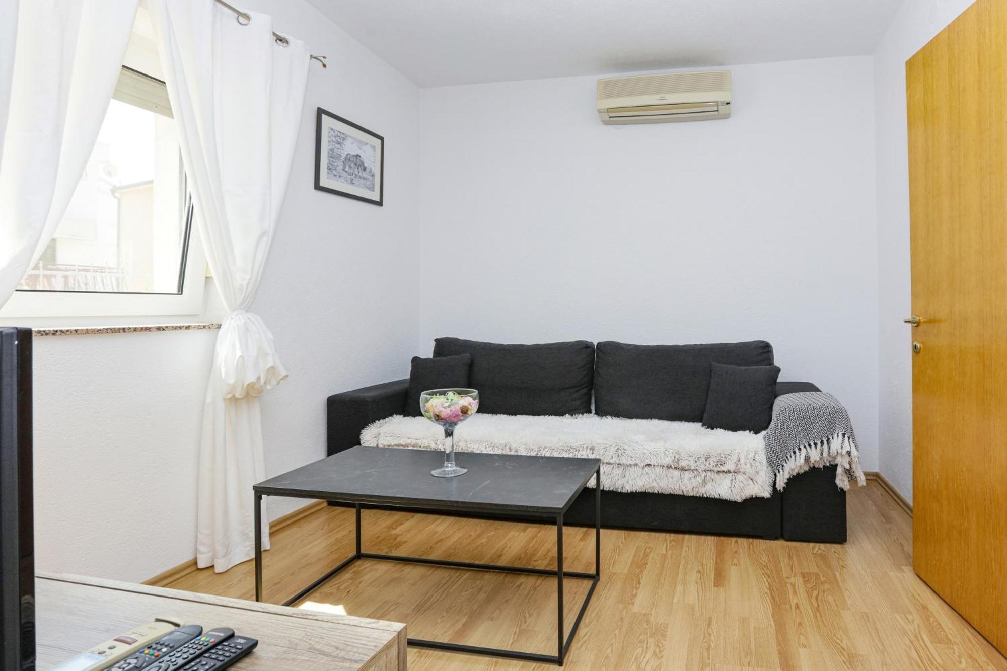 Apartments With A Parking Space Vodice - 13973 Habitación foto